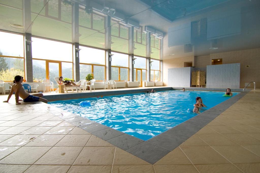 Hotel Boboty Terchová エクステリア 写真